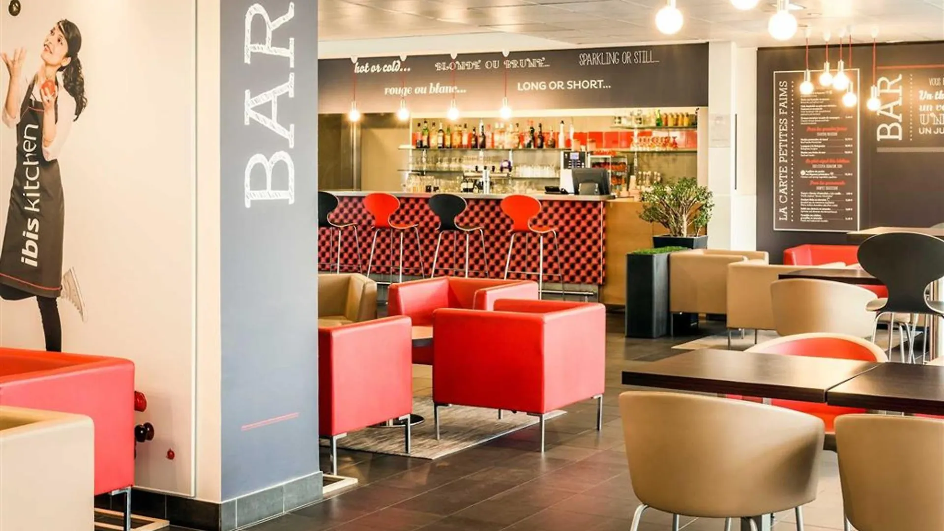 Ibis 17 Clichy-batignolles Hotel 3*