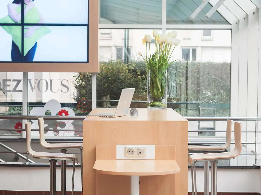 Ibis 17 Clichy-batignolles Hotel 3*