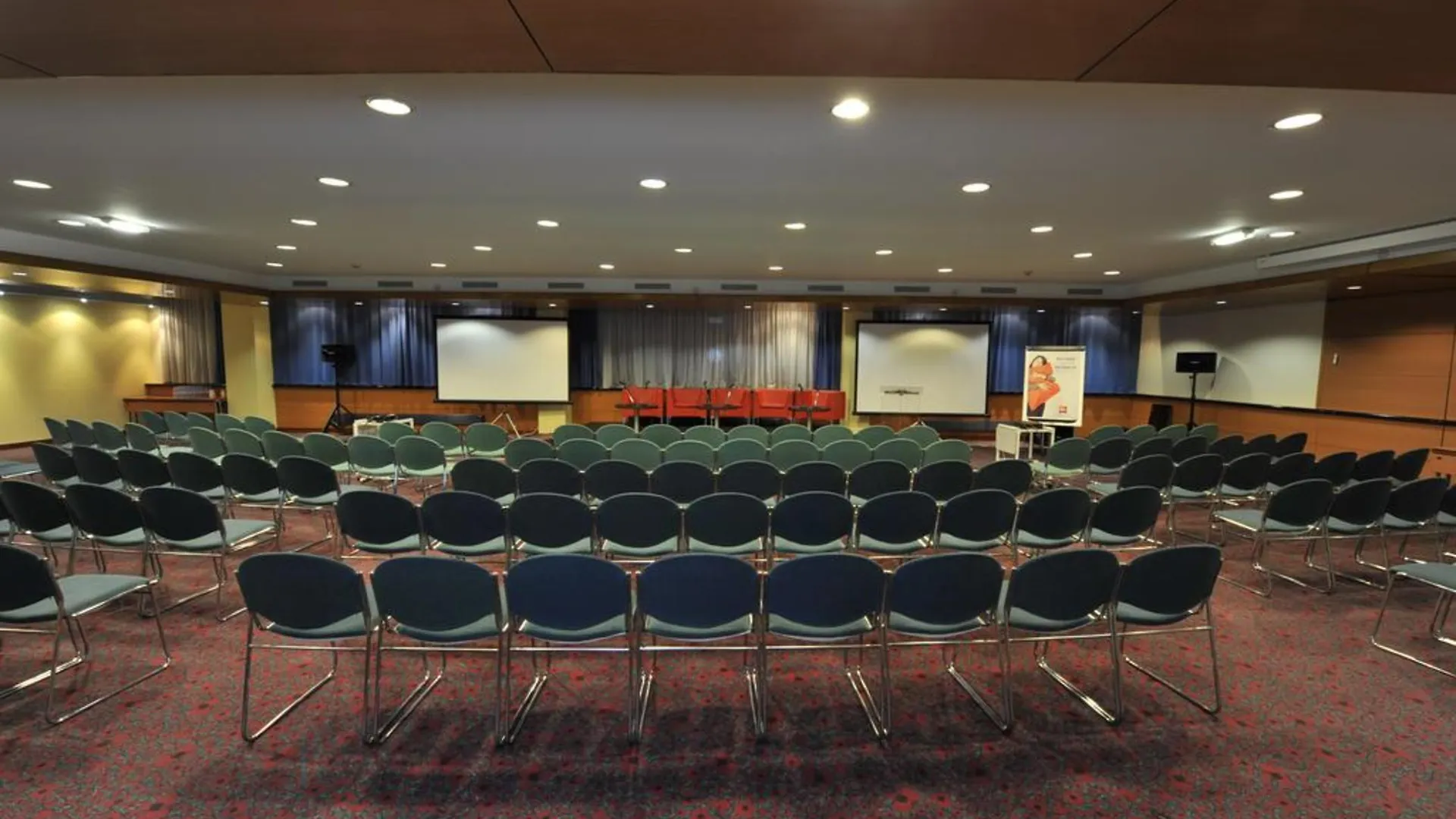 Hotel Ibis 17 Clichy-batignolles 3*